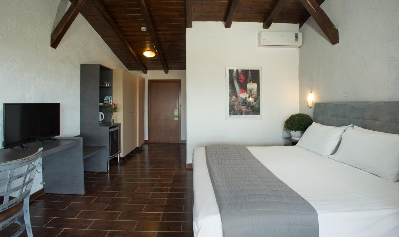 Coral Blue Beach Hotel גראקיני מראה חיצוני תמונה