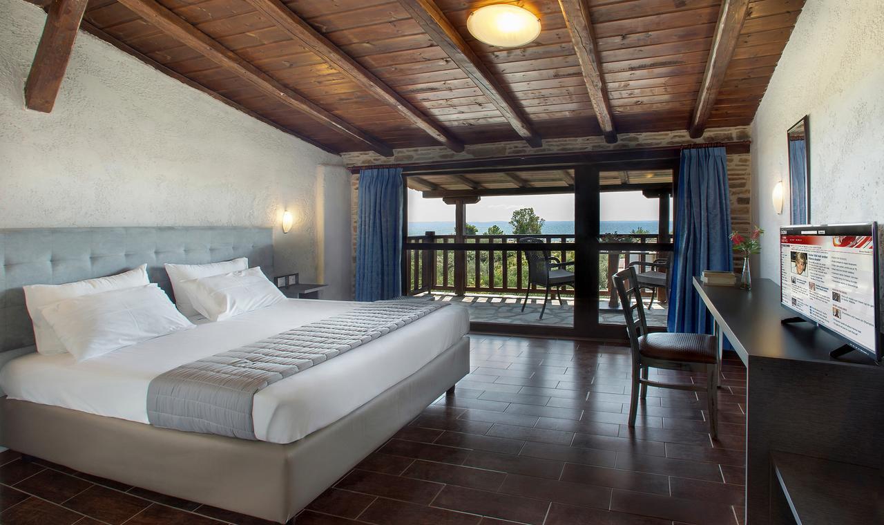 Coral Blue Beach Hotel גראקיני מראה חיצוני תמונה