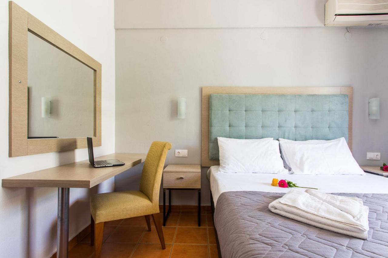 Coral Blue Beach Hotel גראקיני מראה חיצוני תמונה